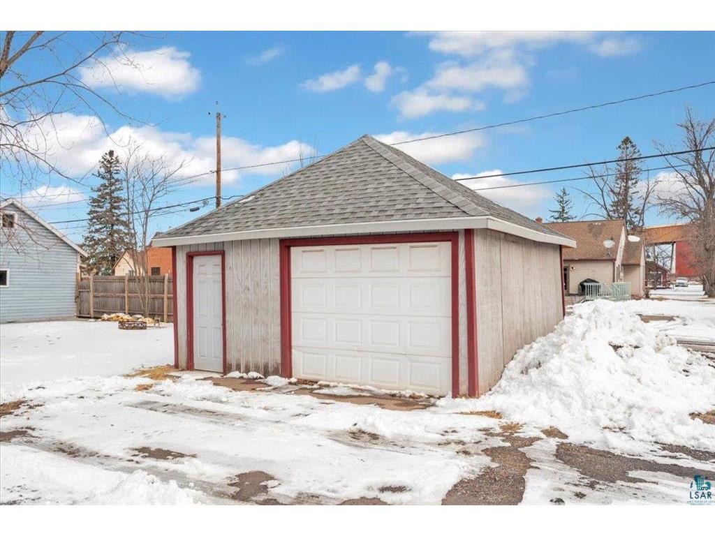 3729 & 3731 E 2nd Street Superior WI 54880 7029731 image4