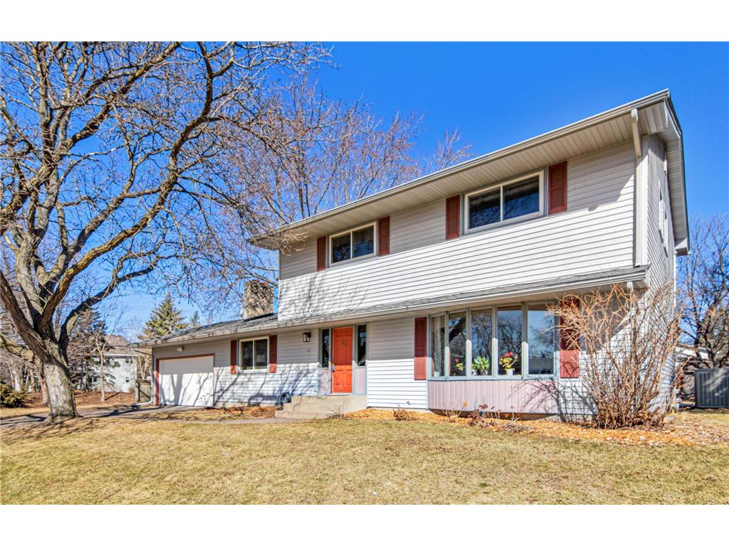 373 Maple Lane Court Roseville MN 55113 6689089 image1