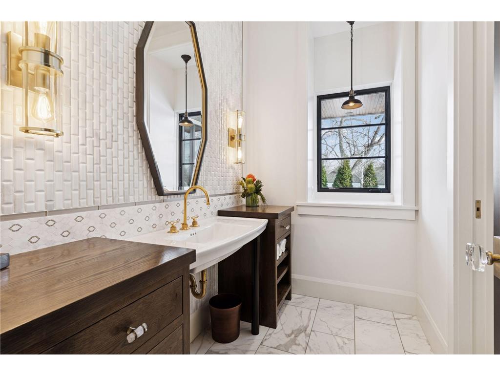 373 Park Street E Wayzata MN 55391 7050116 image30