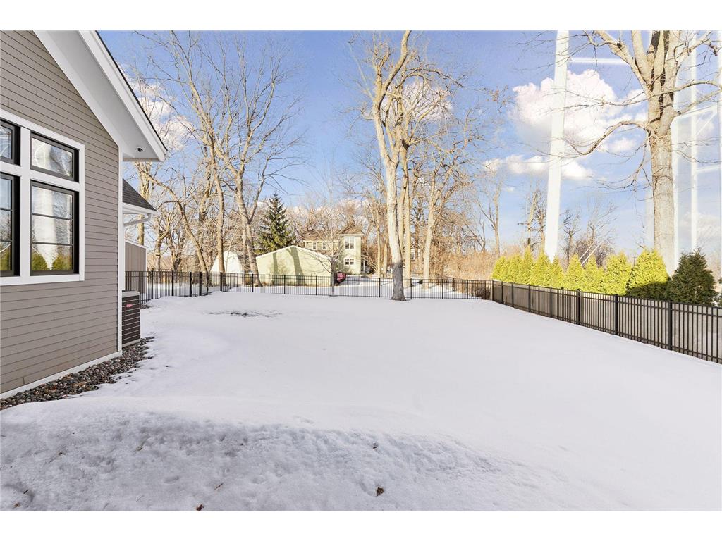373 Park Street E Wayzata MN 55391 7050116 image75