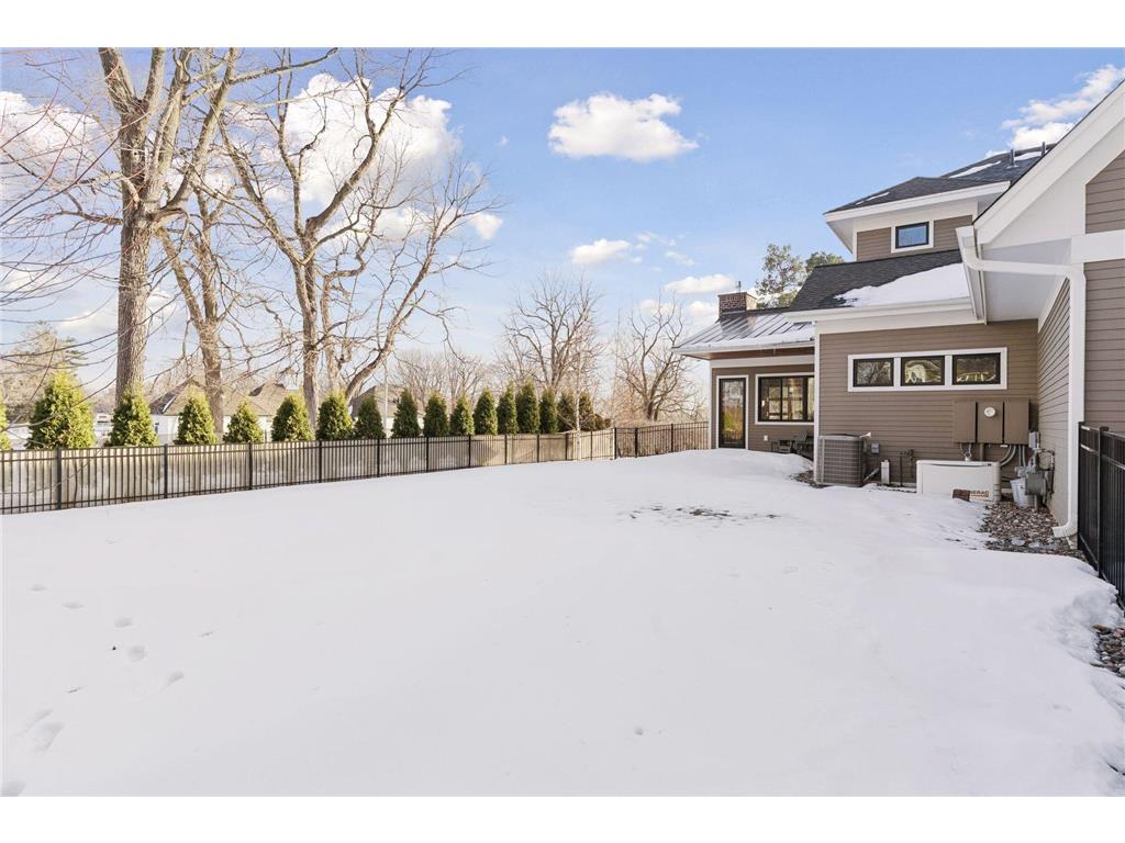 373 Park Street E Wayzata MN 55391 7050116 image76