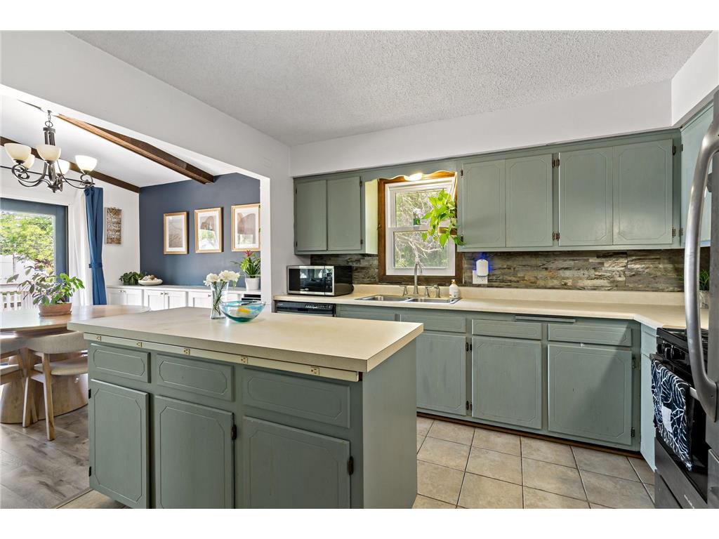 3732 81st Avenue N Brooklyn Park MN 55443 7075655 image10