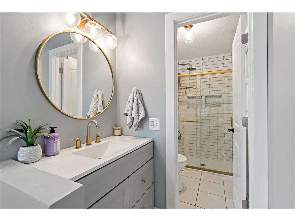 3732 81st Avenue N Brooklyn Park MN 55443 7075655 image13