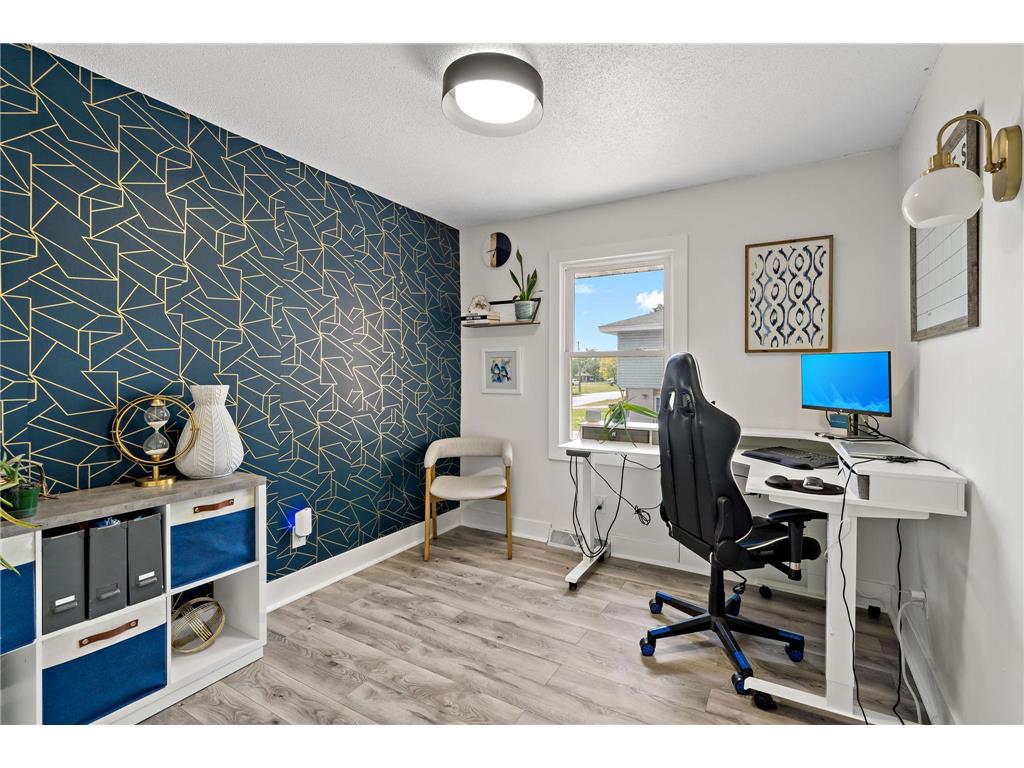 3732 81st Avenue N Brooklyn Park MN 55443 7075655 image17