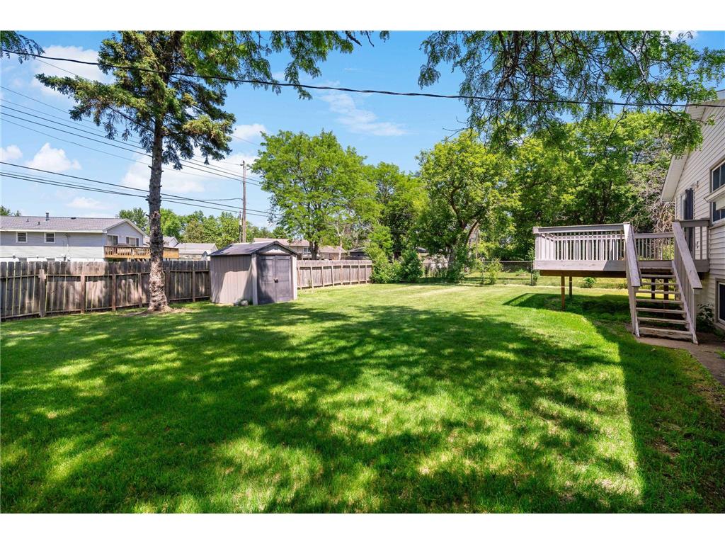 3732 81st Avenue N Brooklyn Park MN 55443 7075655 image29