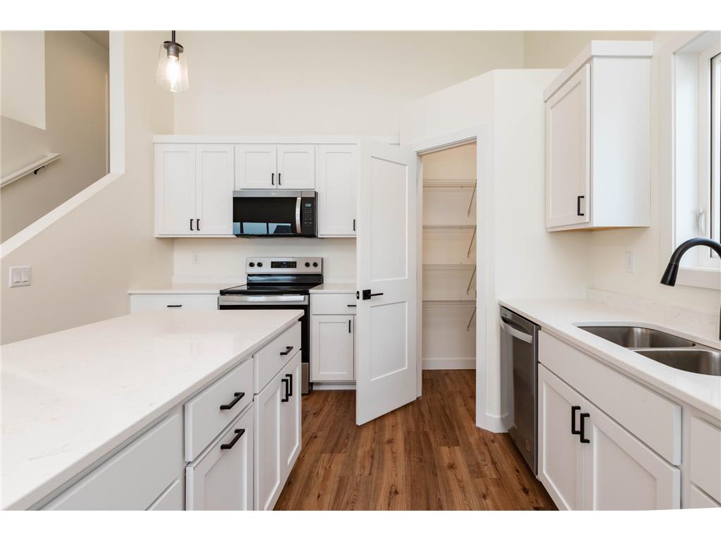 3734 33rd Street S Moorhead MN 56560 7099579 image10