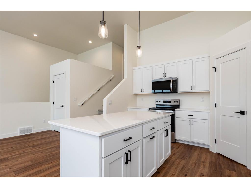 3734 33rd Street S Moorhead MN 56560 7099579 image11