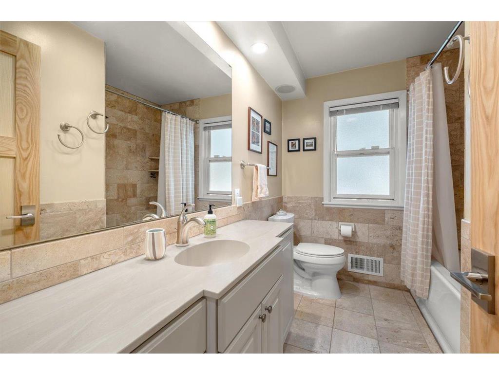 3734 Lena Smith Boulevard Minneapolis MN 55406 7076314 image20