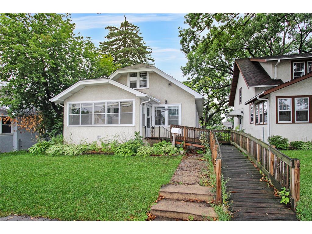 3734 Russell Avenue N, Minneapolis, MN 55412 MLS 6317371 Edina Realty