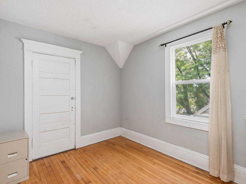 3735 Girard Avenue N Minneapolis MN 55412 7093548 image17