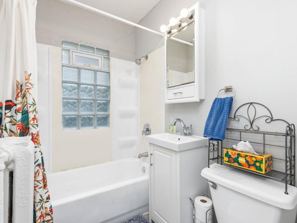 3735 Girard Avenue N Minneapolis MN 55412 7093548 image19