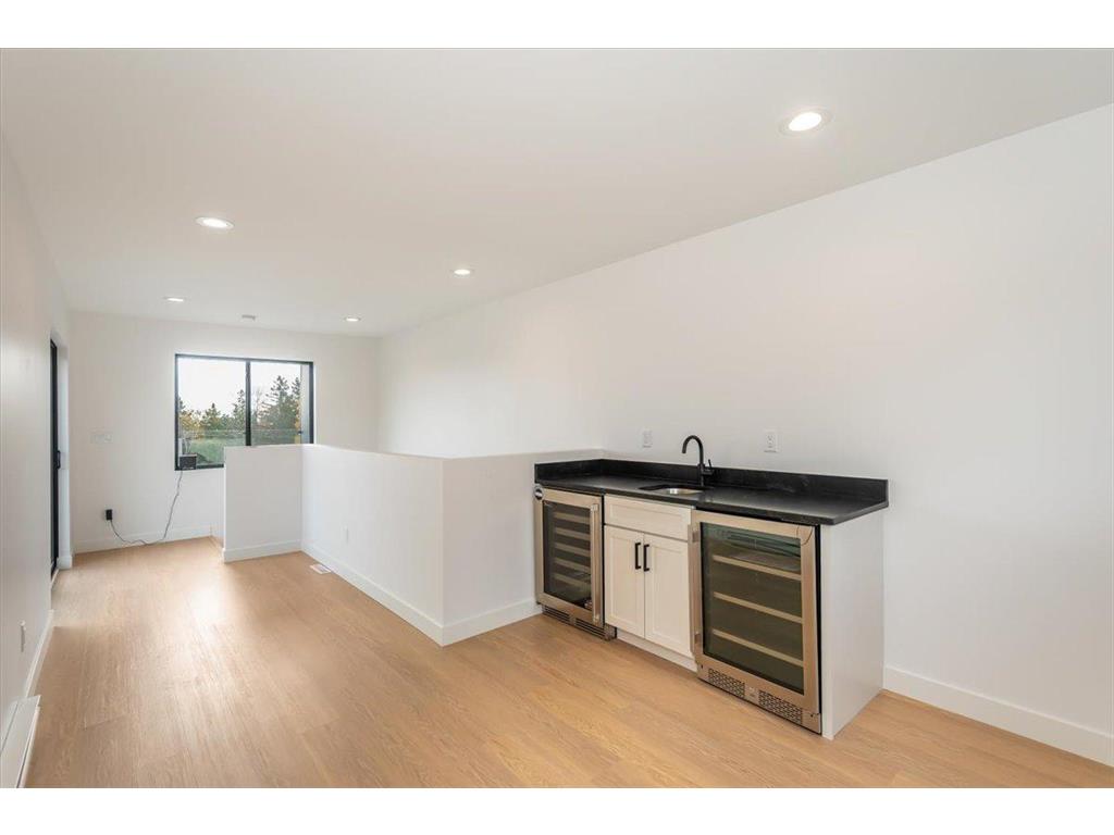 3735 London Road #16 Duluth MN 55804 6804419 image23