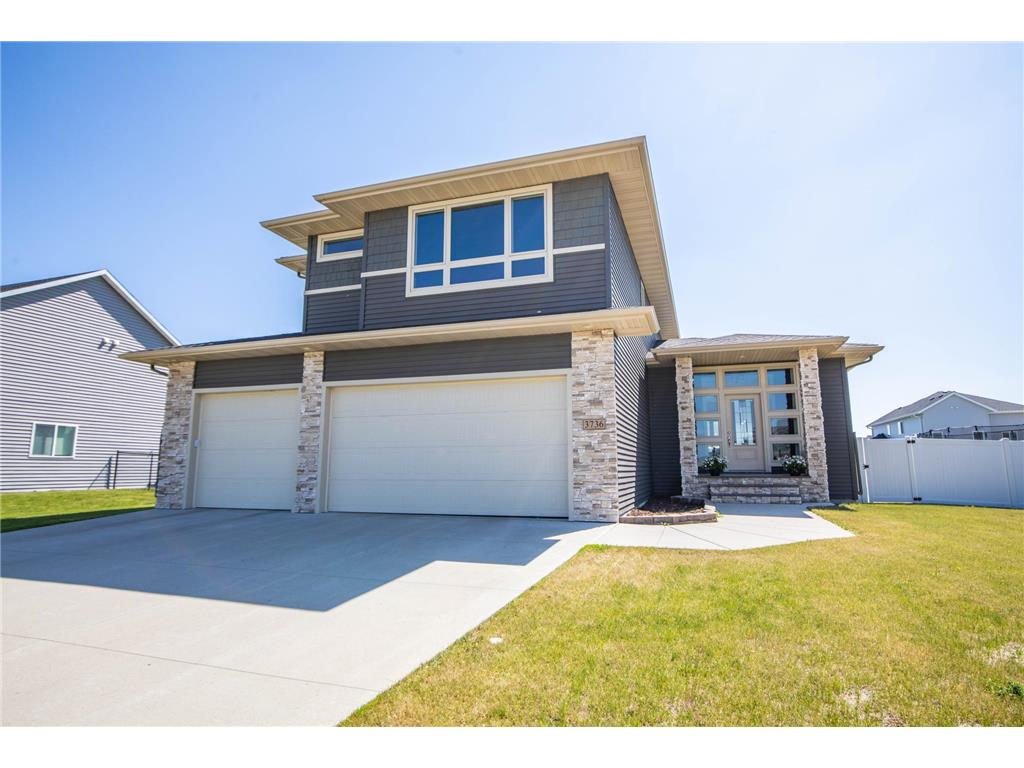 3736 16th Street S Moorhead MN 56560 6380576 image1