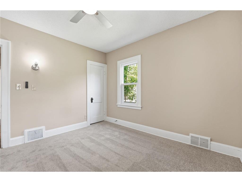 3736 Park Avenue Minneapolis MN 55407 7092405 image20