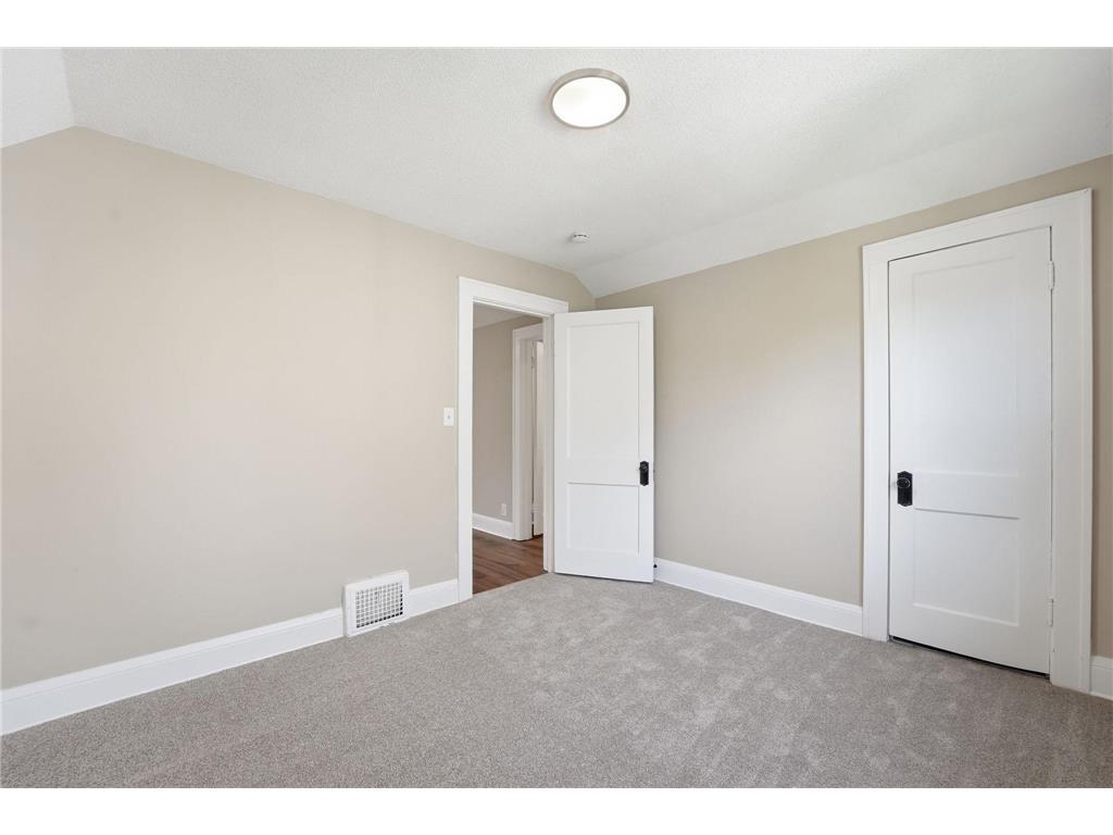 3736 Park Avenue Minneapolis MN 55407 7092405 image26