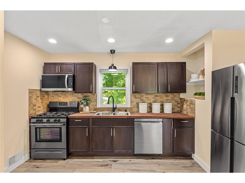 3737 Baker Road Minnetonka MN 55305 7043130 image10