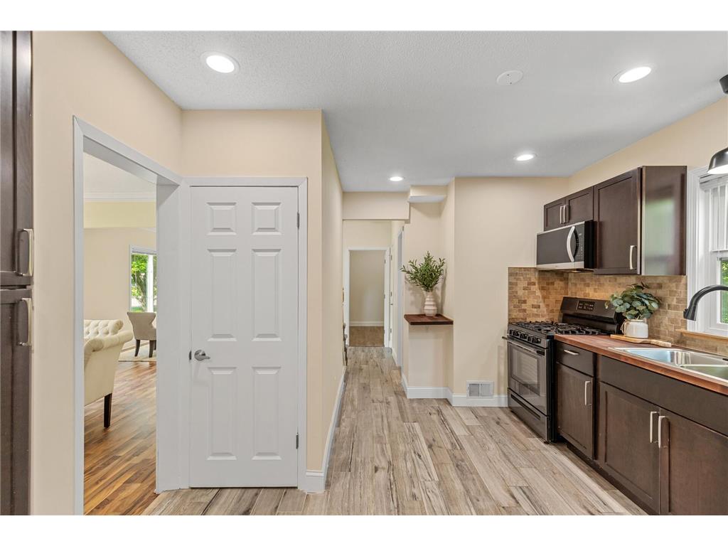 3737 Baker Road Minnetonka MN 55305 7043130 image13