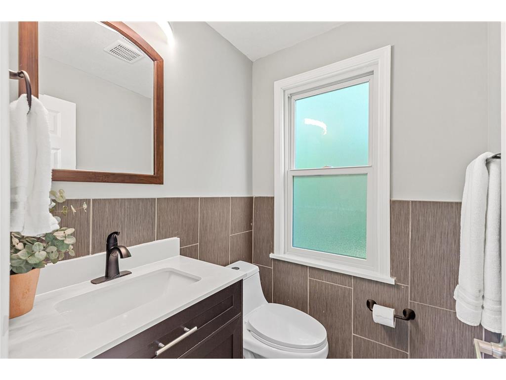 3737 Baker Road Minnetonka MN 55305 7043130 image16
