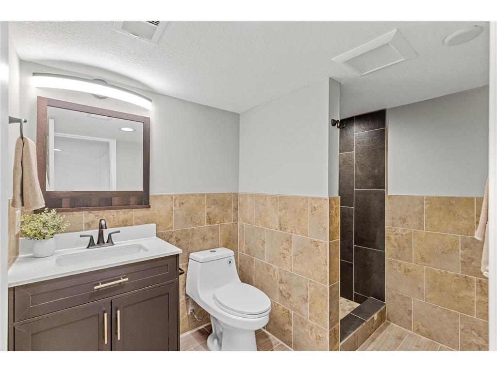 3737 Baker Road Minnetonka MN 55305 7043130 image36