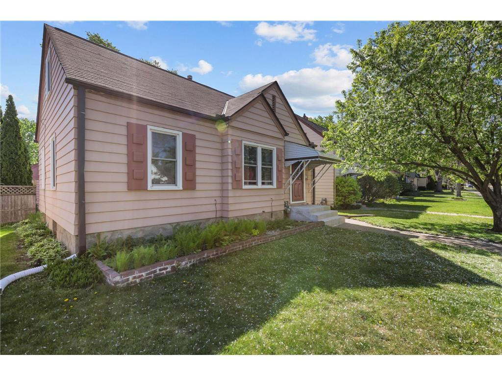 3738 Noble Avenue N Robbinsdale MN 55422 7073356 image1