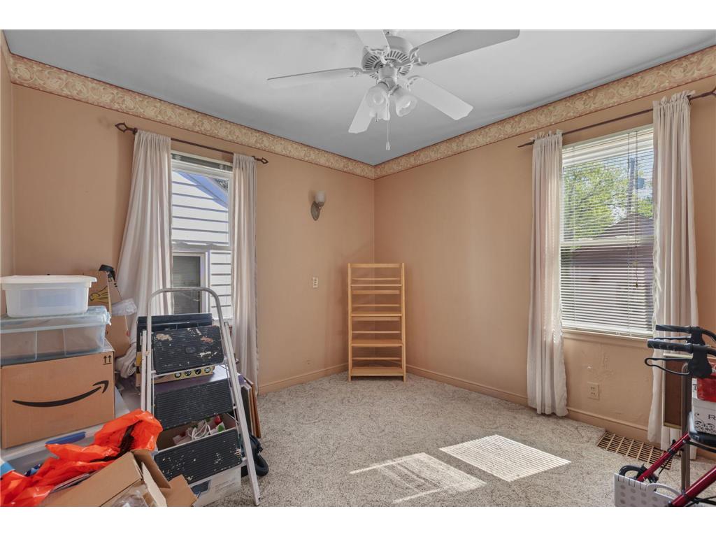 3738 Noble Avenue N Robbinsdale MN 55422 7073356 image11