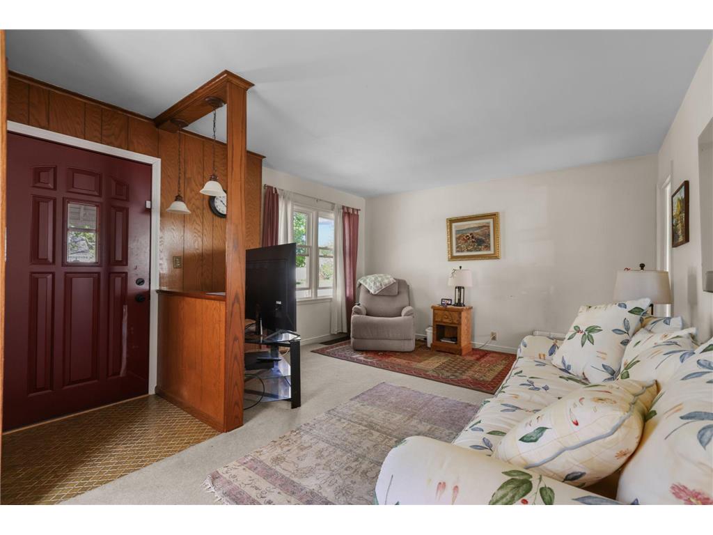 3738 Noble Avenue N Robbinsdale MN 55422 7073356 image3