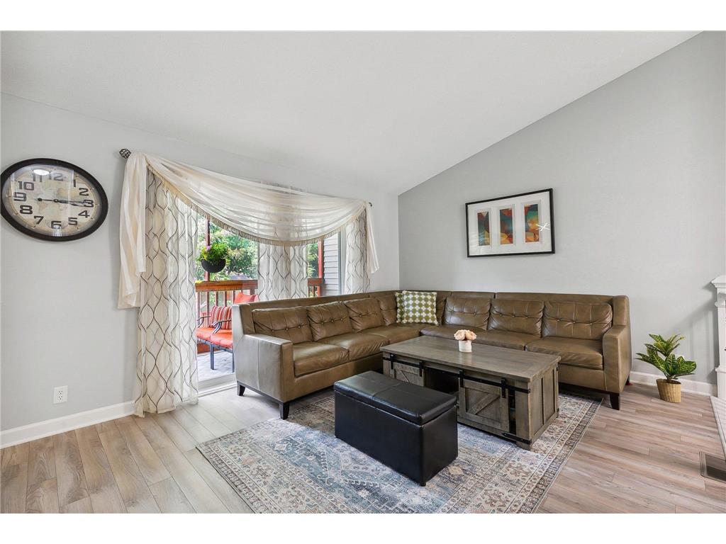 3739 Foss Road Saint Anthony MN 55421 6401398 image1