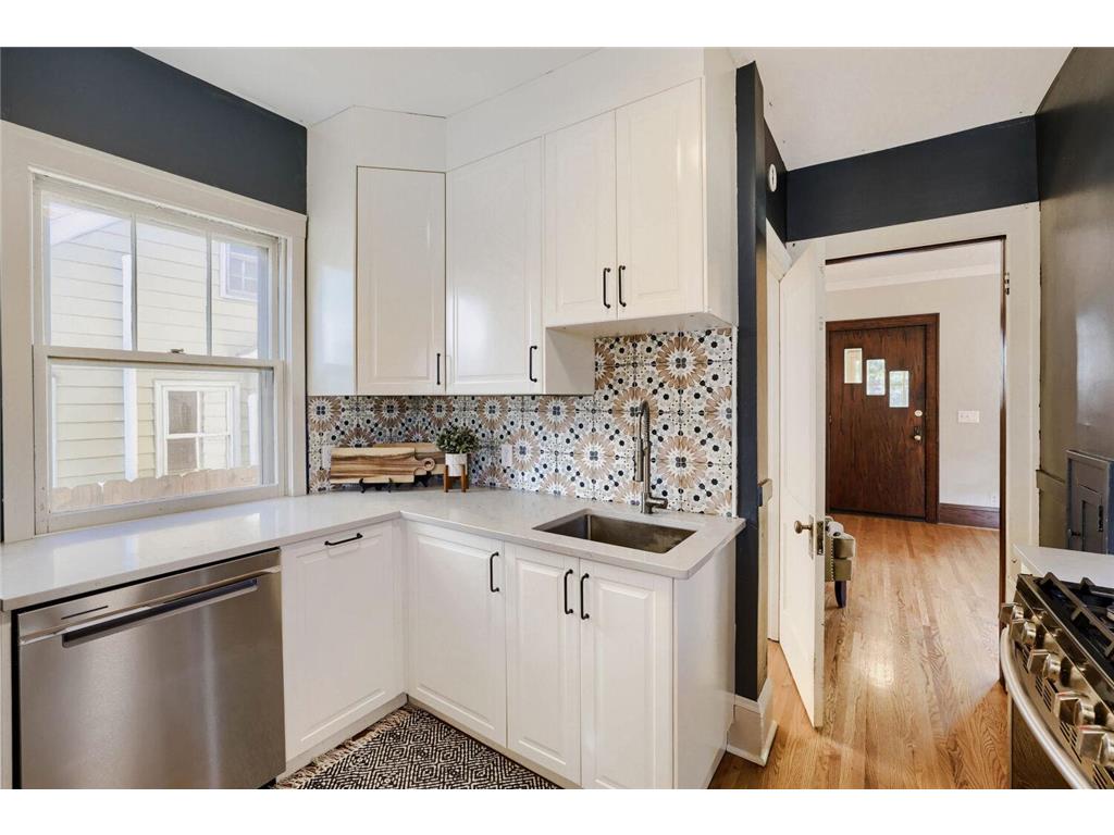 3739 Vincent Avenue N Minneapolis MN 55412 7065901 image7