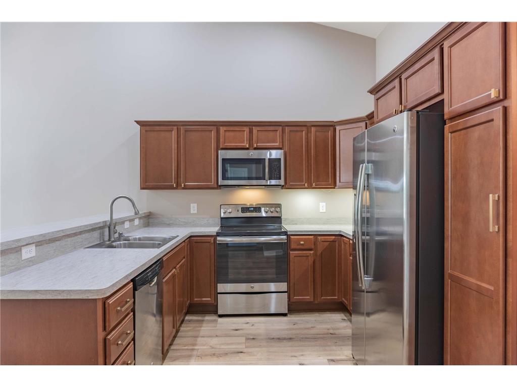 374 Meadow Lane Norwood Young America MN 55397 7108001 image12