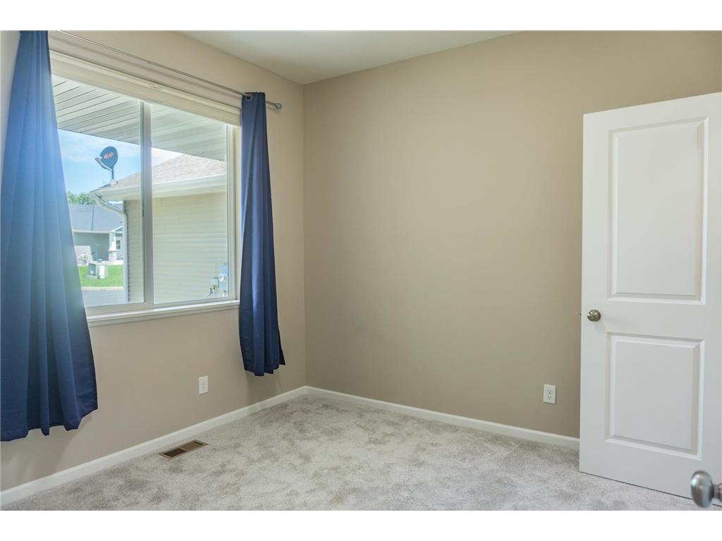 374 Meadow Lane Norwood Young America MN 55397 7108001 image30