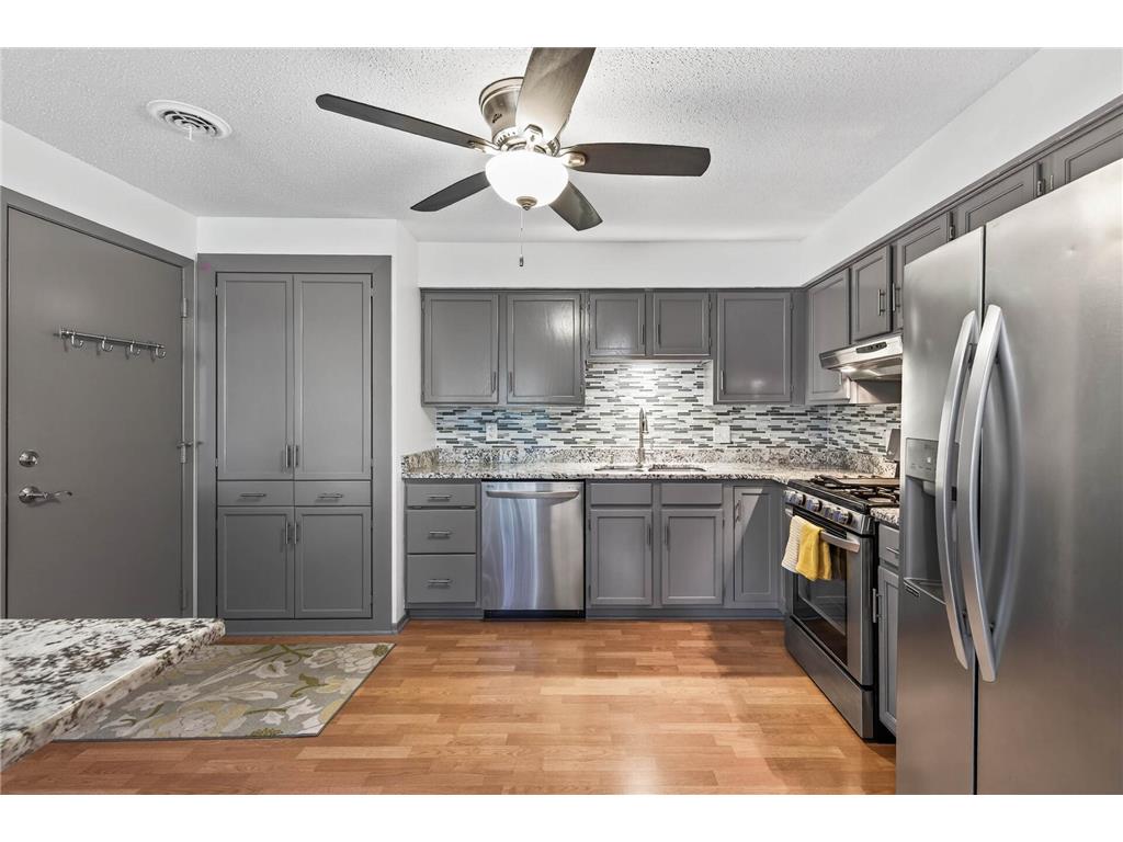 3740 Gershwin Avenue N Oakdale MN 55128 6789439 image1