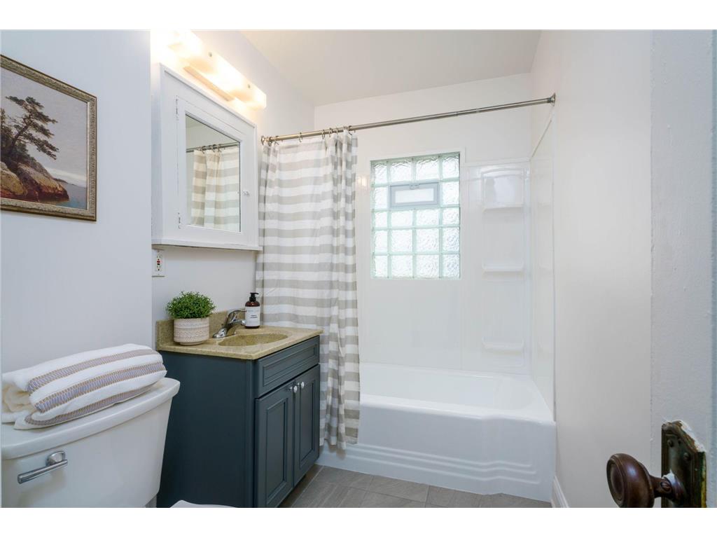 3741 Park Avenue Minneapolis MN 55407 7058815 image11