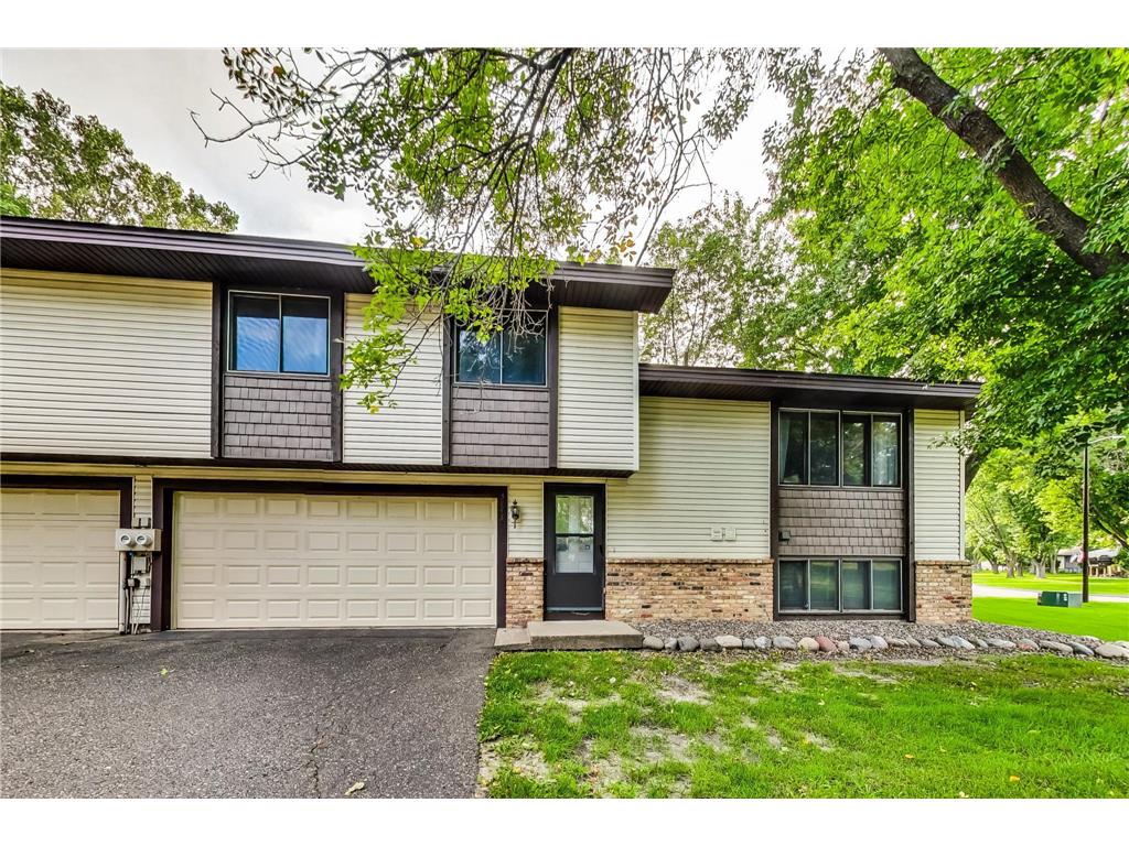 3743 Brookdale Circle N Brooklyn Park MN 55443 6595467 image1