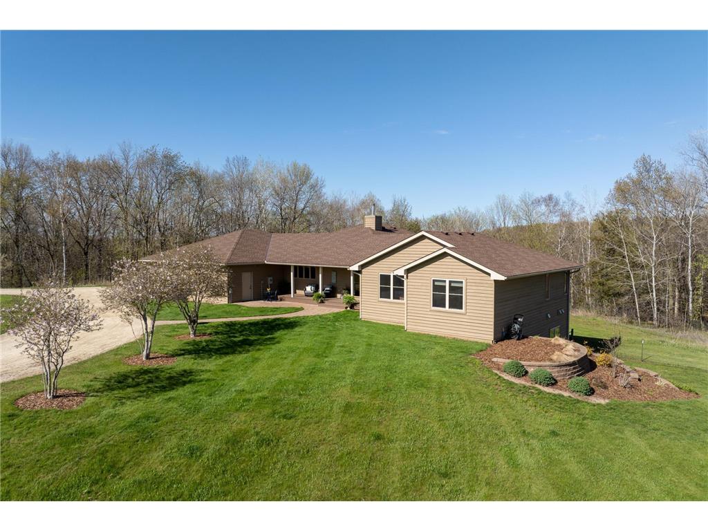 37434 65th Avenue Cannon Falls MN 55009 6518194 image1