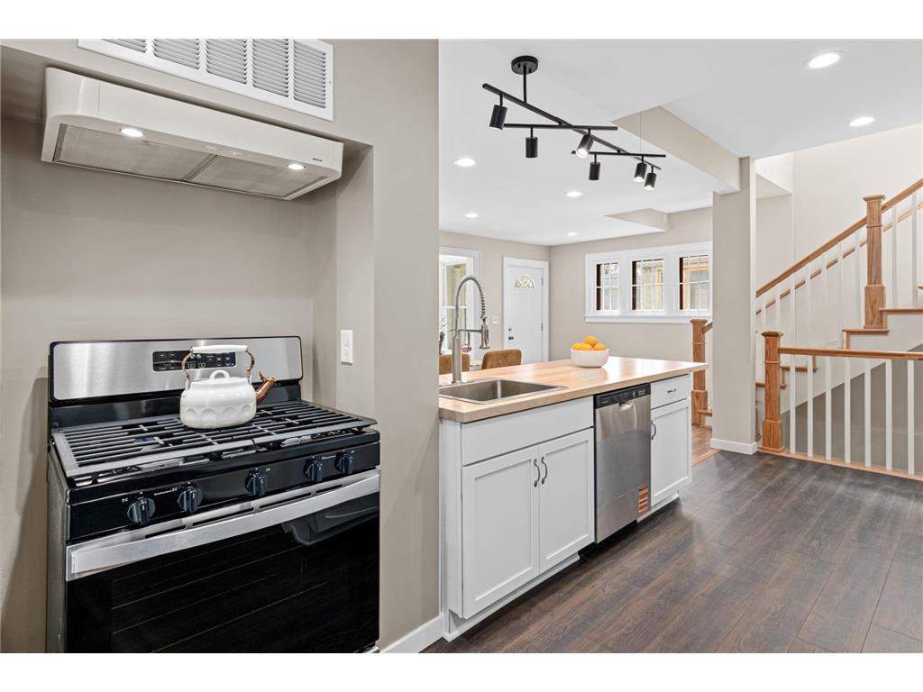 3744 5th Avenue S Minneapolis MN 55409 7017226 image13
