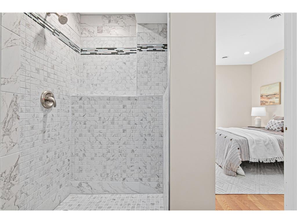 3744 5th Avenue S Minneapolis MN 55409 7017226 image18