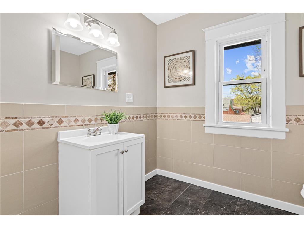 3744 5th Avenue S Minneapolis MN 55409 7017226 image23