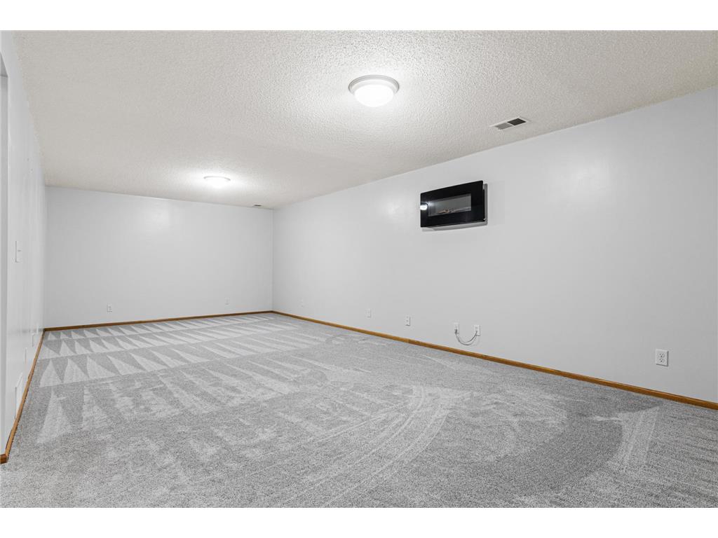 3745 121st Lane NW Coon Rapids MN 55433 7071441 image32