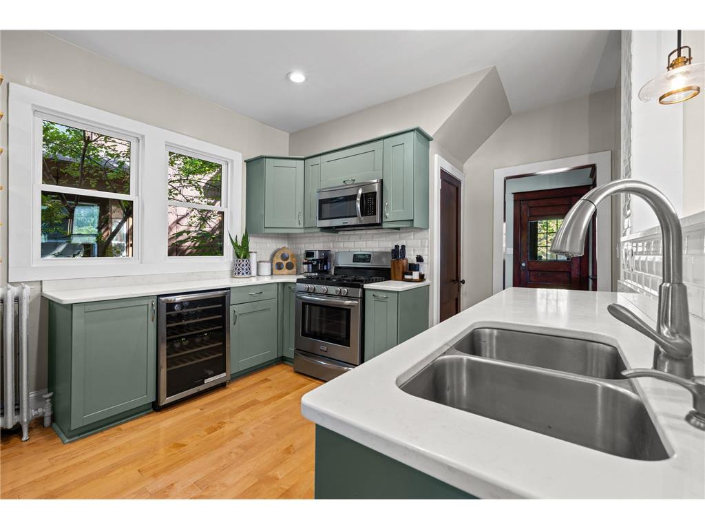 3746 1st Avenue S Minneapolis MN 55409 7077687 image17