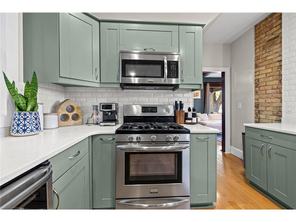 3746 1st Avenue S Minneapolis MN 55409 7077687 image22