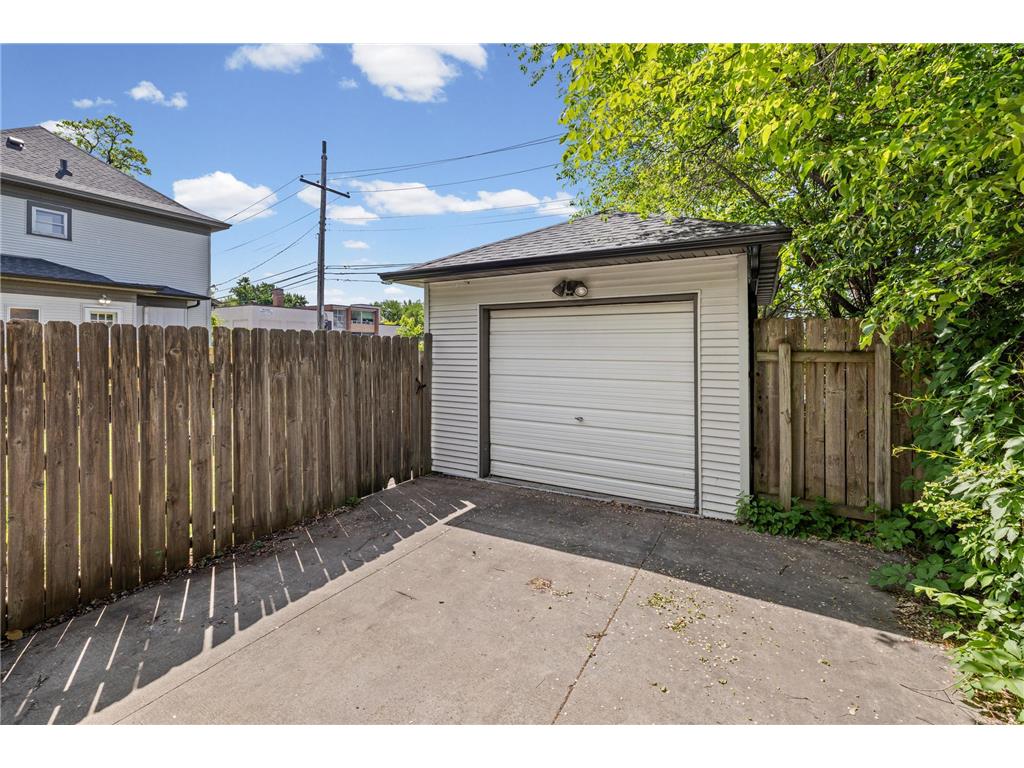 3746 1st Avenue S Minneapolis MN 55409 7077687 image44