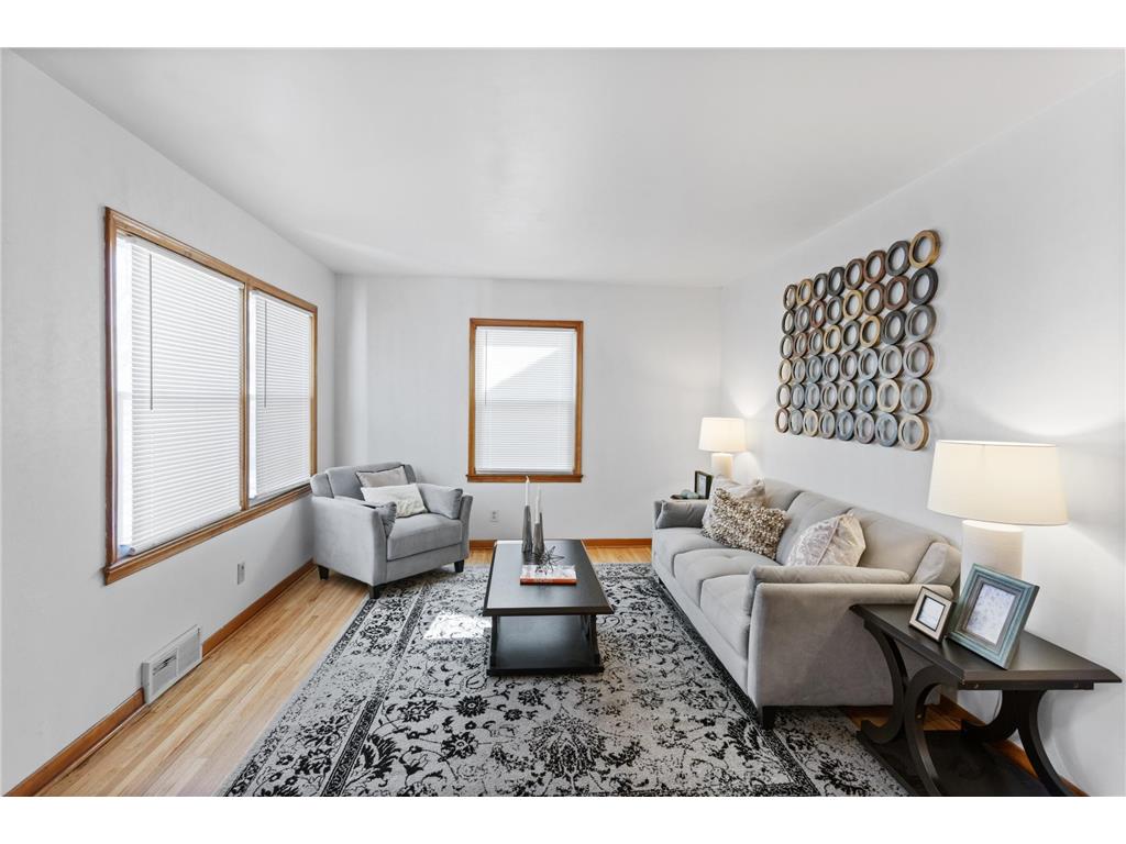 3747 Major Avenue N Robbinsdale MN 55422 7048659 image1