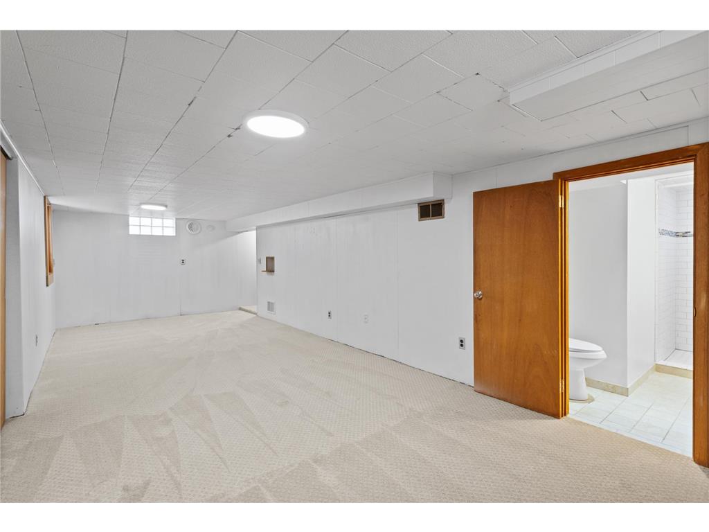 3747 Major Avenue N Robbinsdale MN 55422 7048659 image16