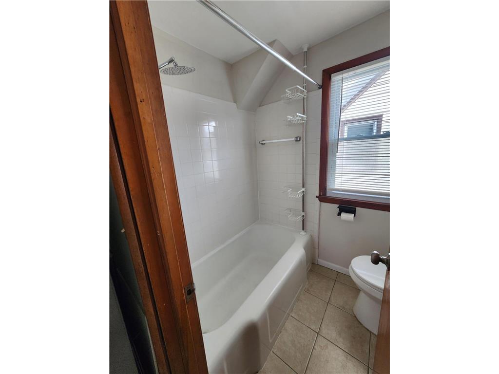 3747 Major Avenue N Robbinsdale MN 55422 7048659 image25