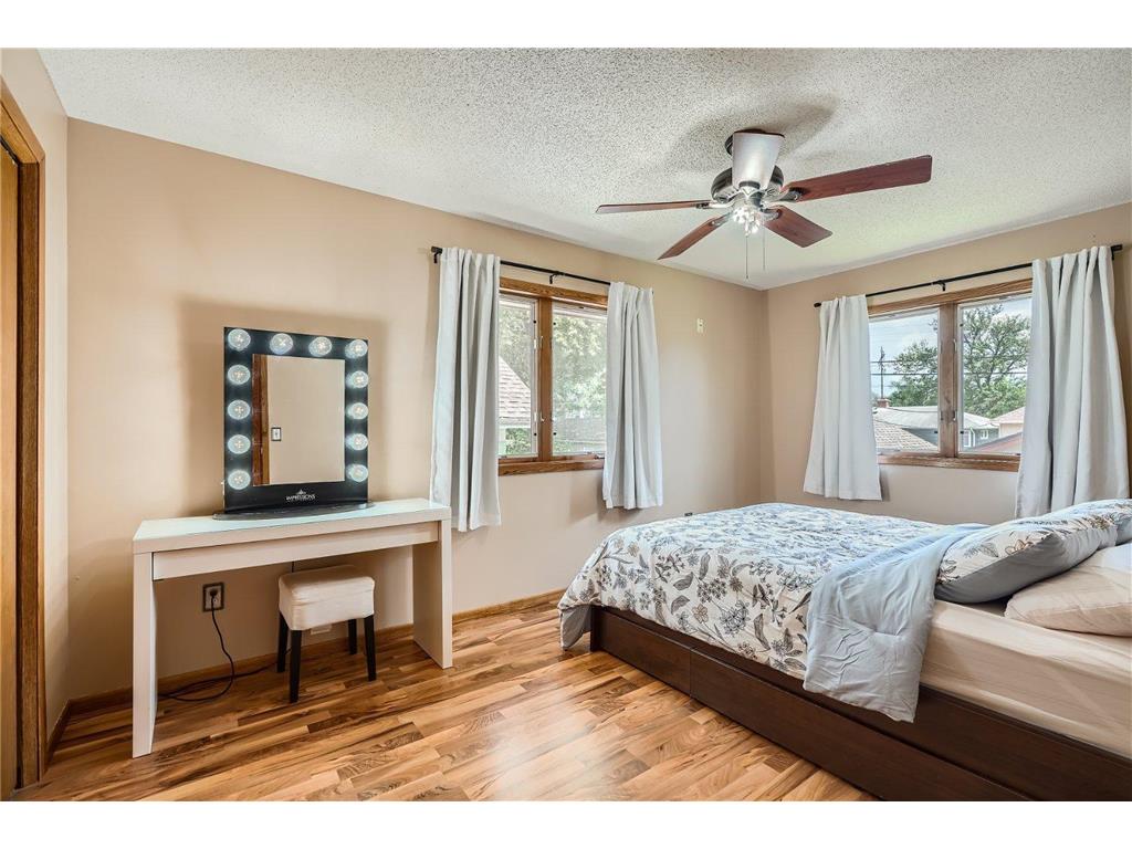 3748 Major Avenue N Robbinsdale MN 55422 6568256 image1
