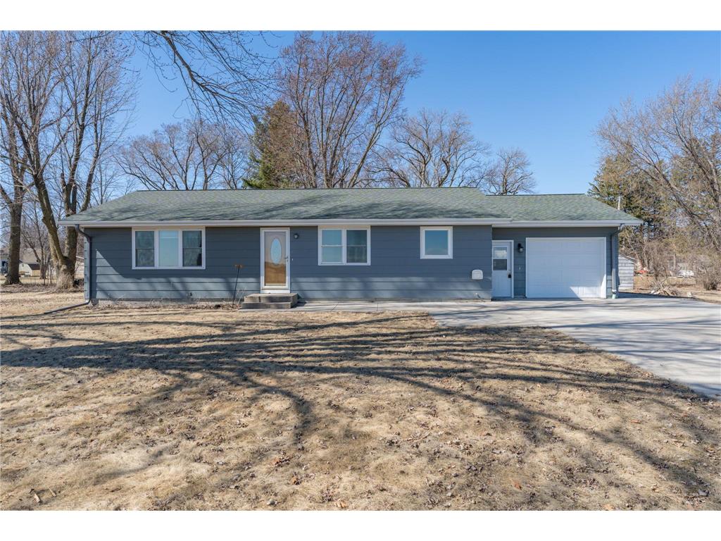 375 E Woodlawn Street Le Center MN 56057 6657493 image1