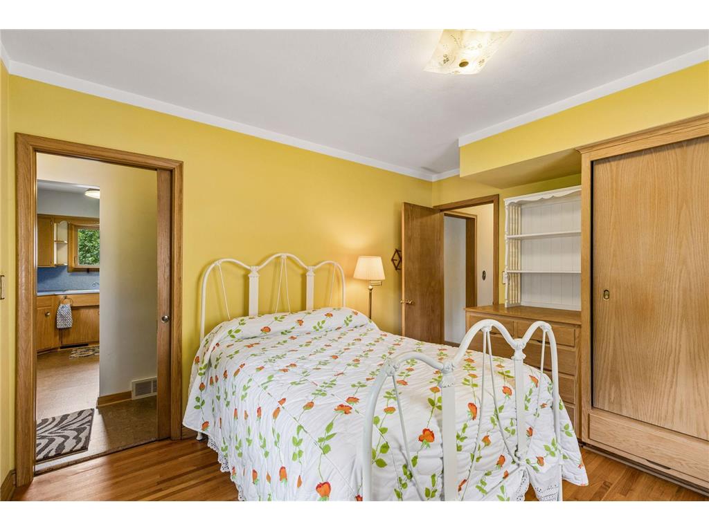 375 Jessamine Avenue W Saint Paul MN 55117 7087191 image20