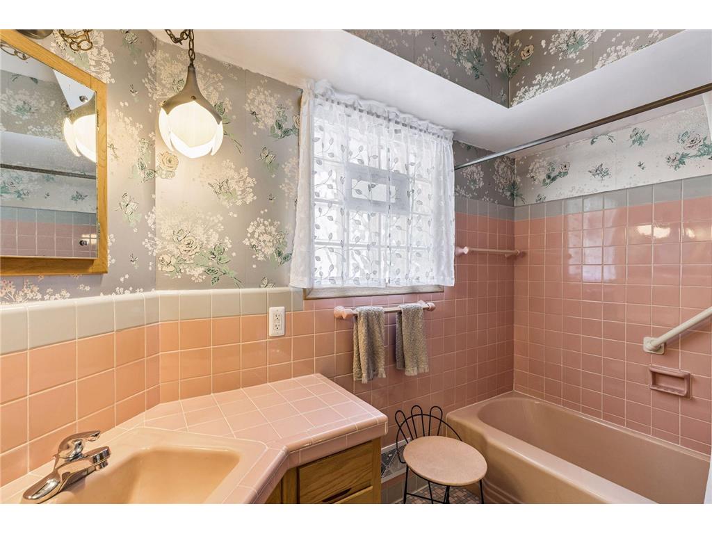 375 Jessamine Avenue W Saint Paul MN 55117 7087191 image25