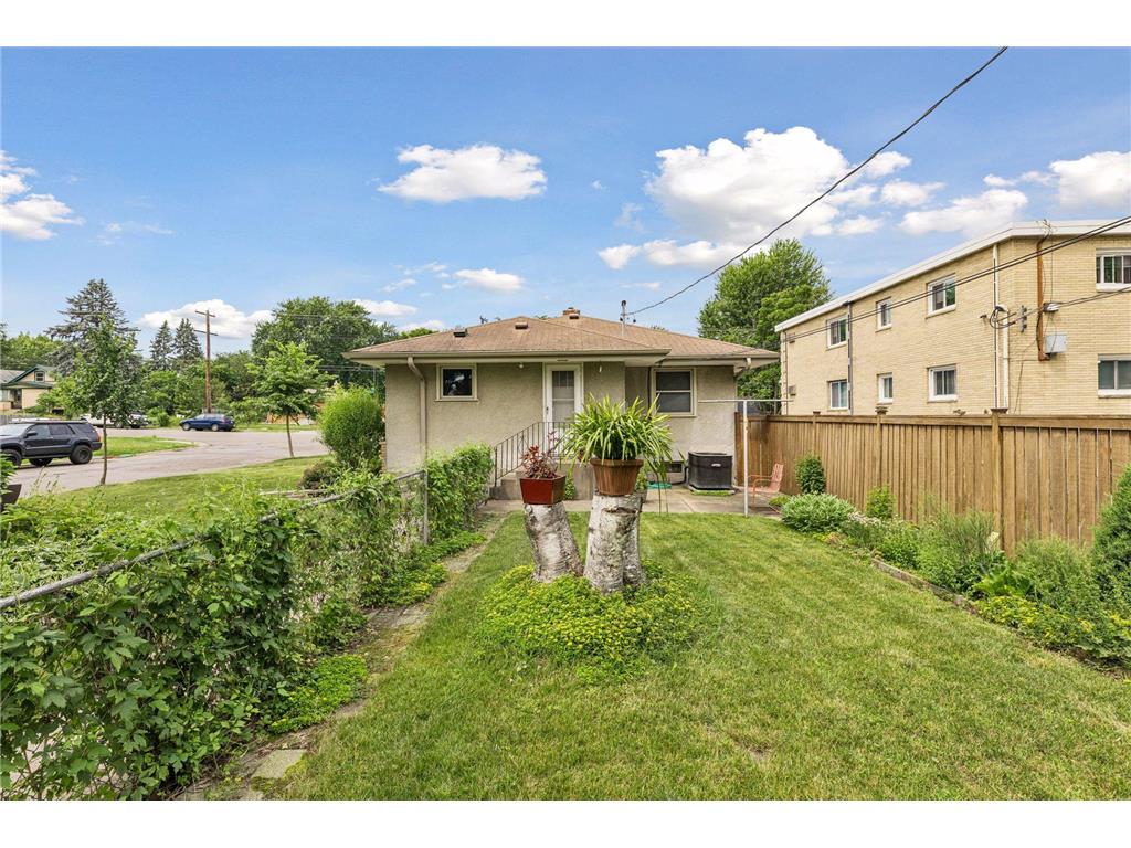 375 Jessamine Avenue W Saint Paul MN 55117 7087191 image42