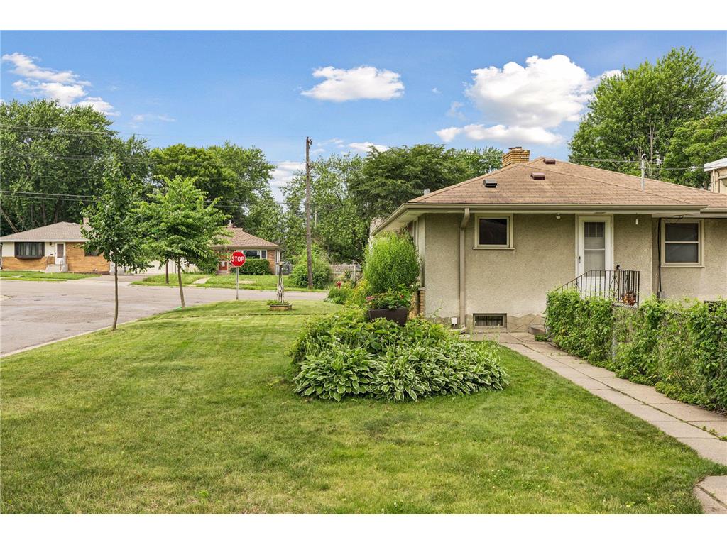 375 Jessamine Avenue W Saint Paul MN 55117 7087191 image44